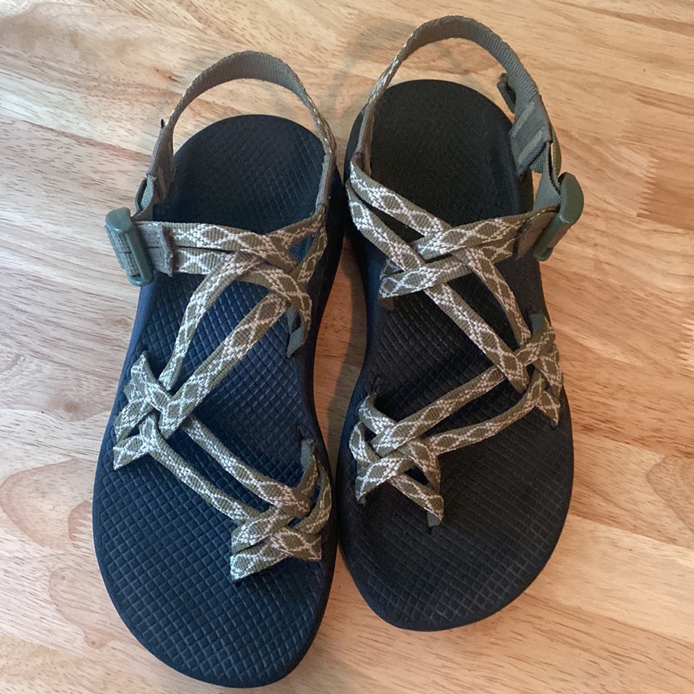 Chaco Cloud Strappy Toe Outdoor Sandals